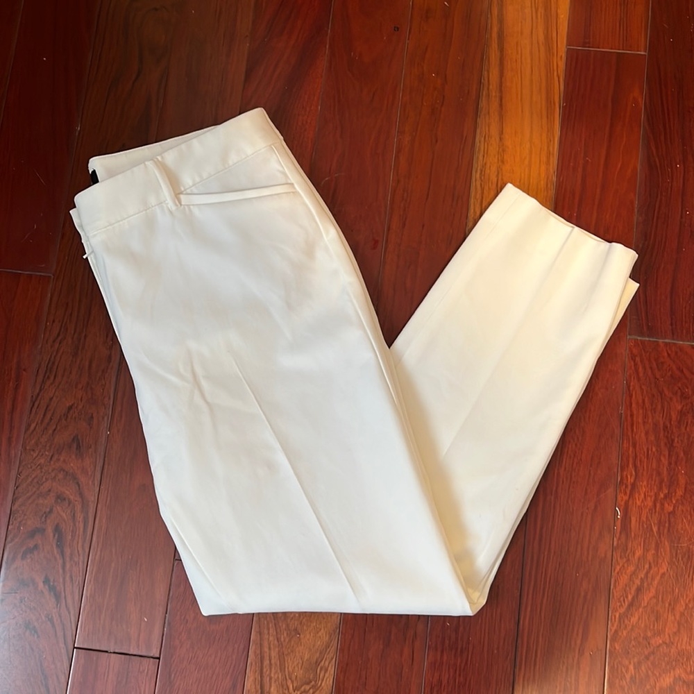 WHBM The Slim Ankle white pants